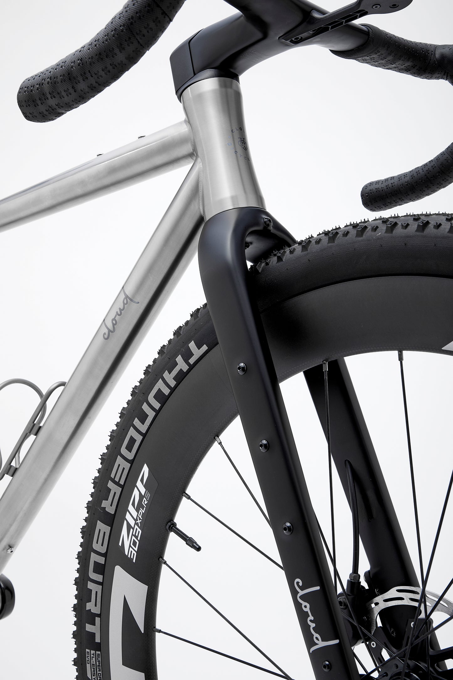 CLOUD Adventure Titanium Bike - ZIPP 303 XPLR S SRAM GX Eagle Mullet AXS