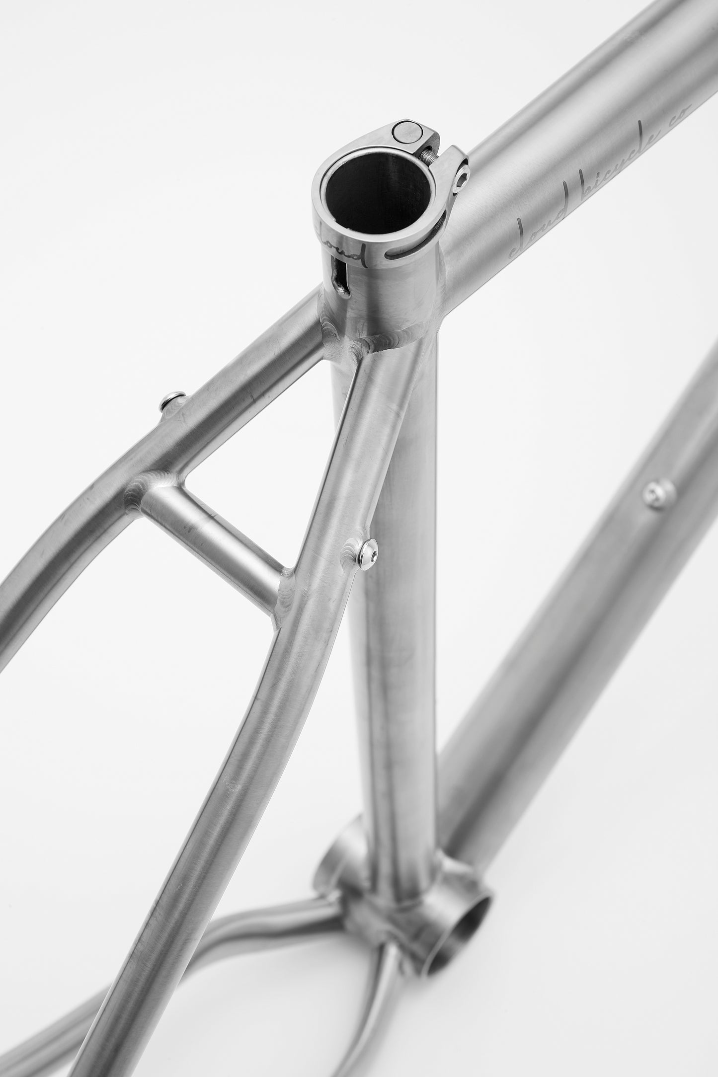 CLOUD Gravel Titanium Frameset & Fork