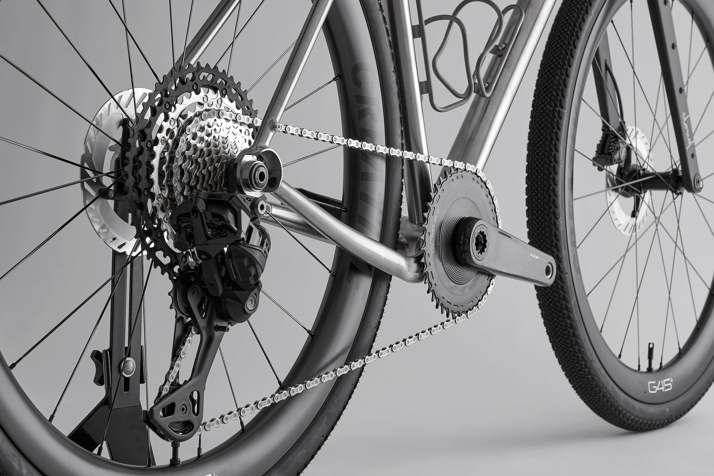 CLOUD Titanium Gravel Race Bike SHIMANO GRX Di2 RX827